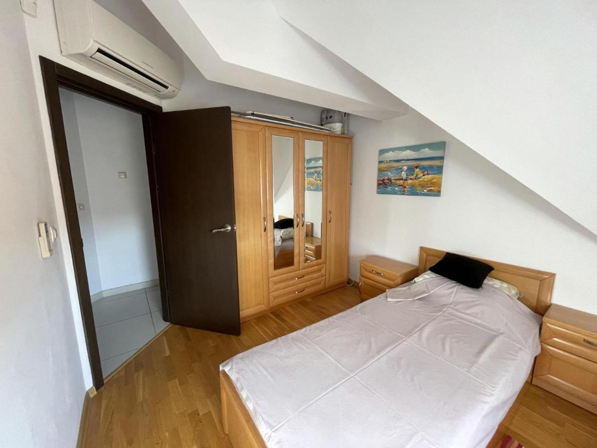 Stunning 2-Bed Apartment In Sea Resort Varna Szent Konstantin és Elena Kültér fotó